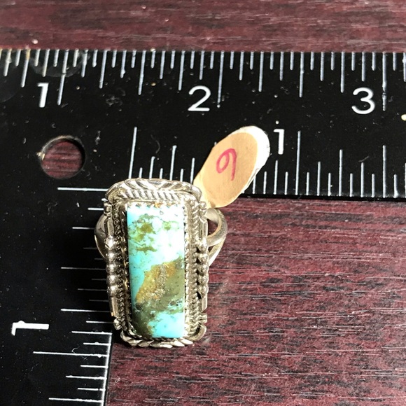 Substantial turquoise and sterling ring. - Picture 5 of 6